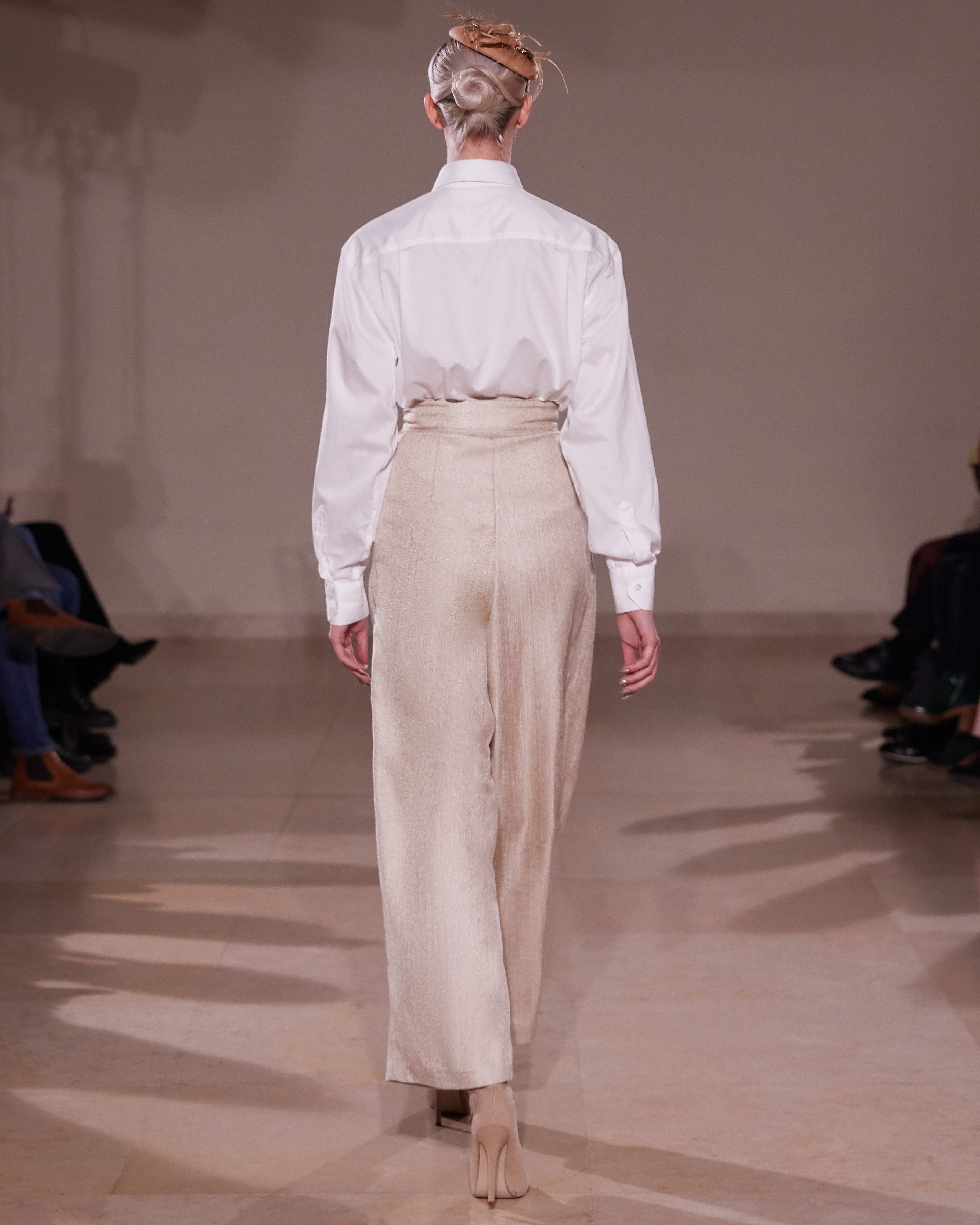 HIGH-RISE ELEGANT MENS STYLE TROUSER