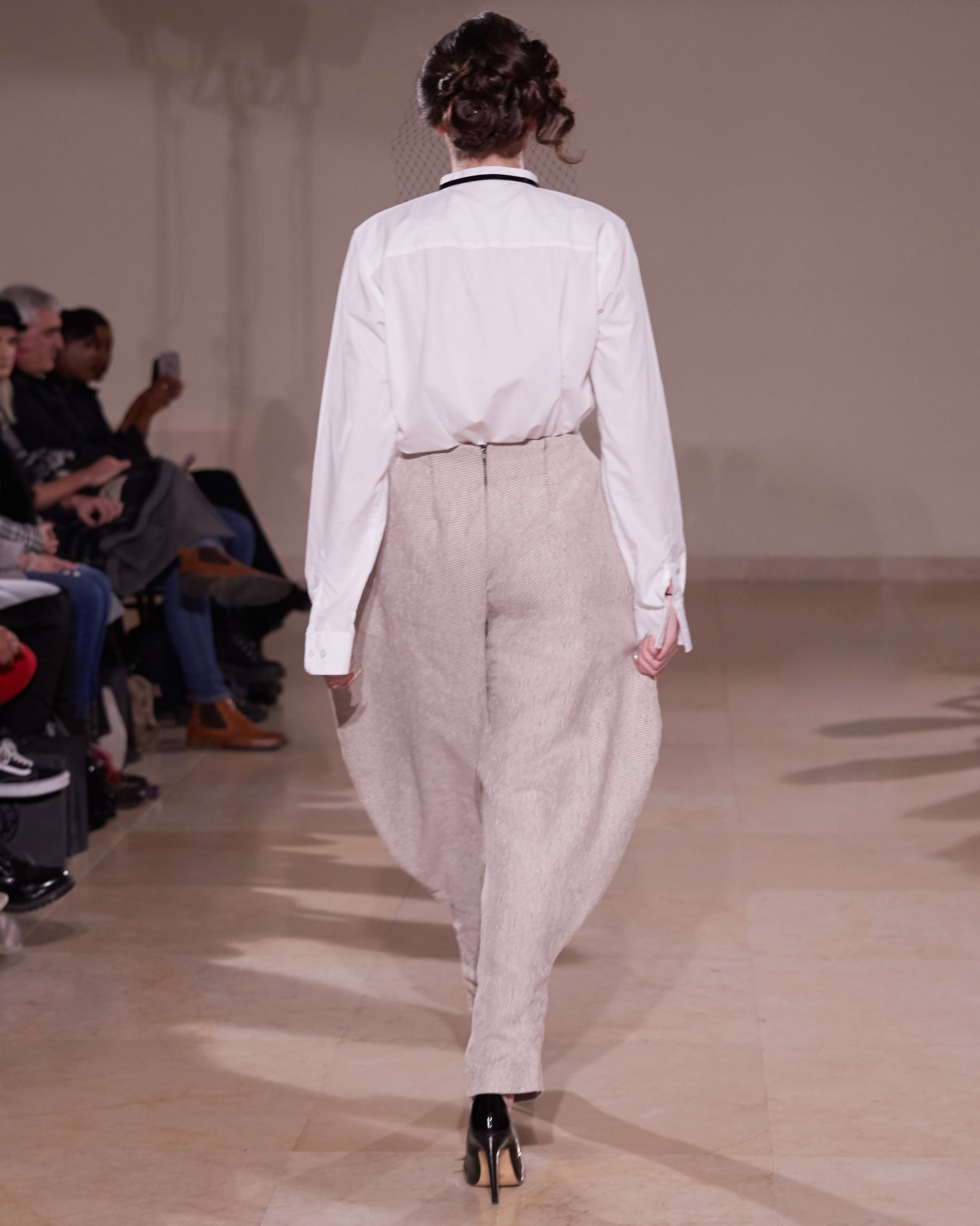 RIDERS CUT LONG TROUSER