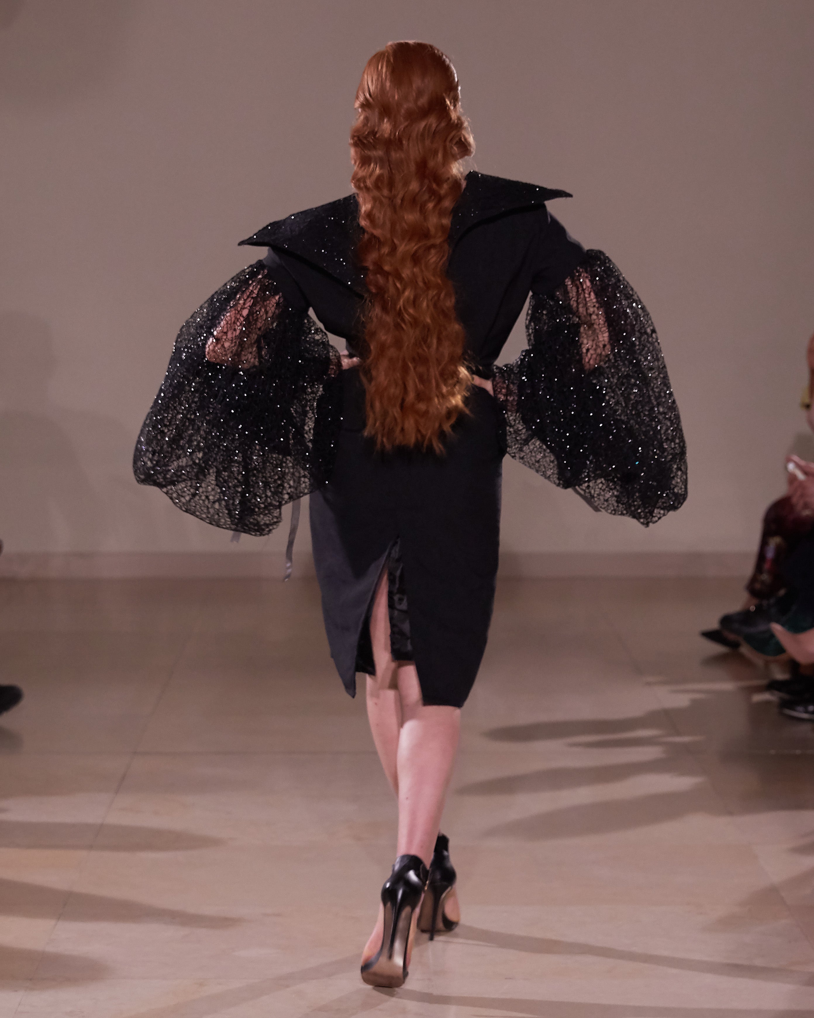 3D GLITTER MESH OVERSIZED SLEEVE DRESS