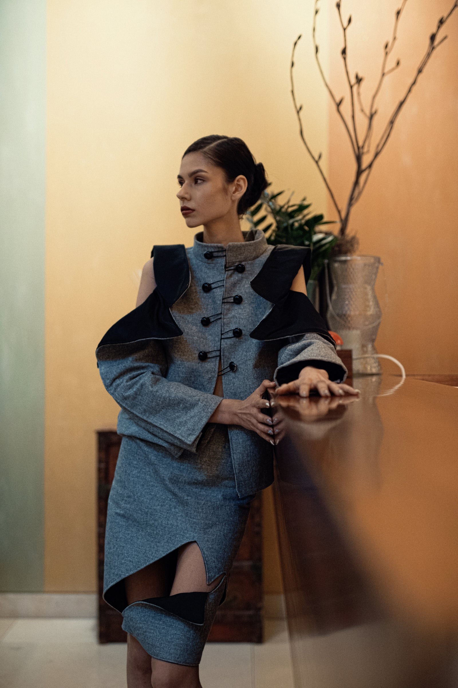 UNIQUE CUT TAILORED SUIT