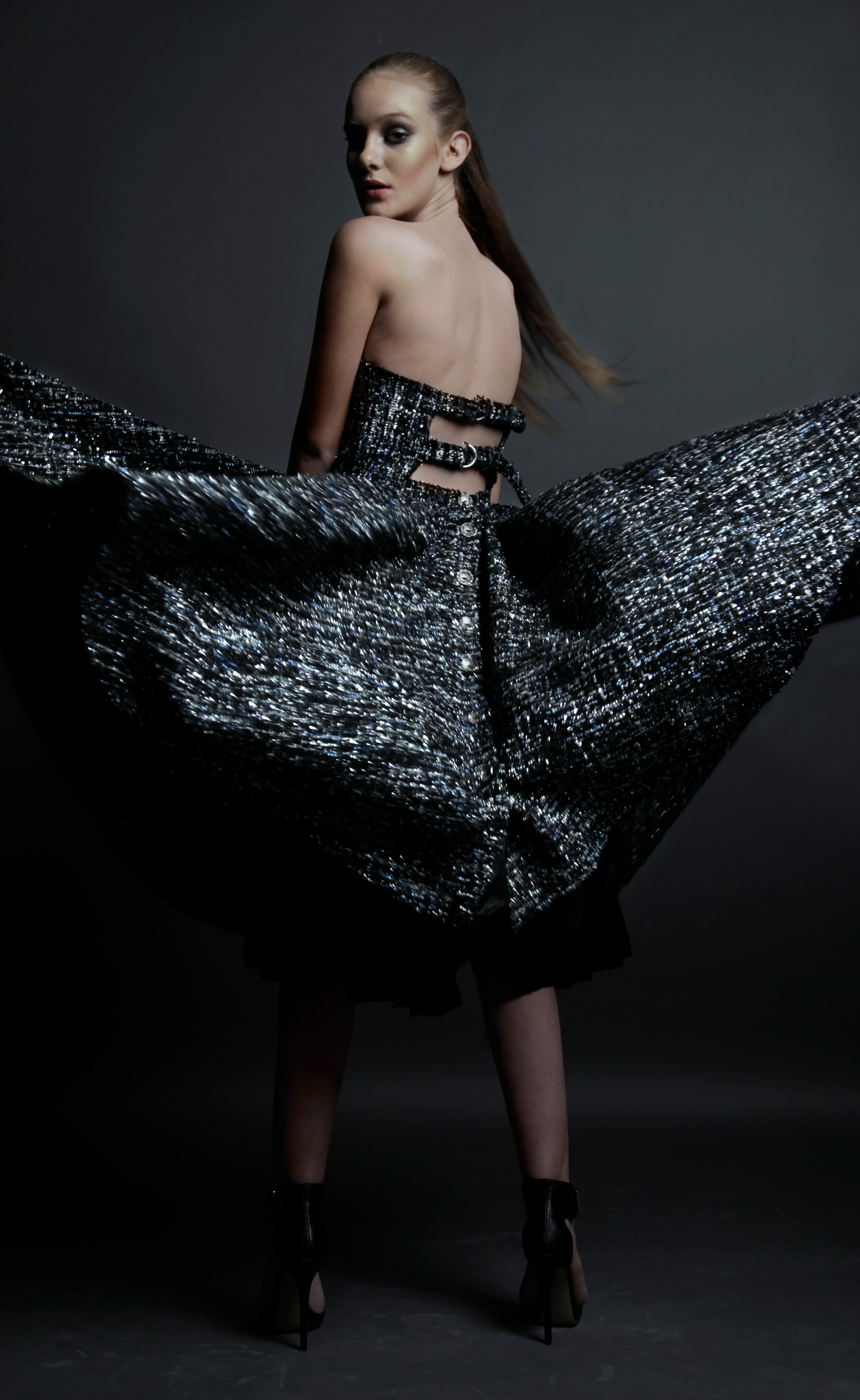 STRAPLESS FULL SKIRT DRESS