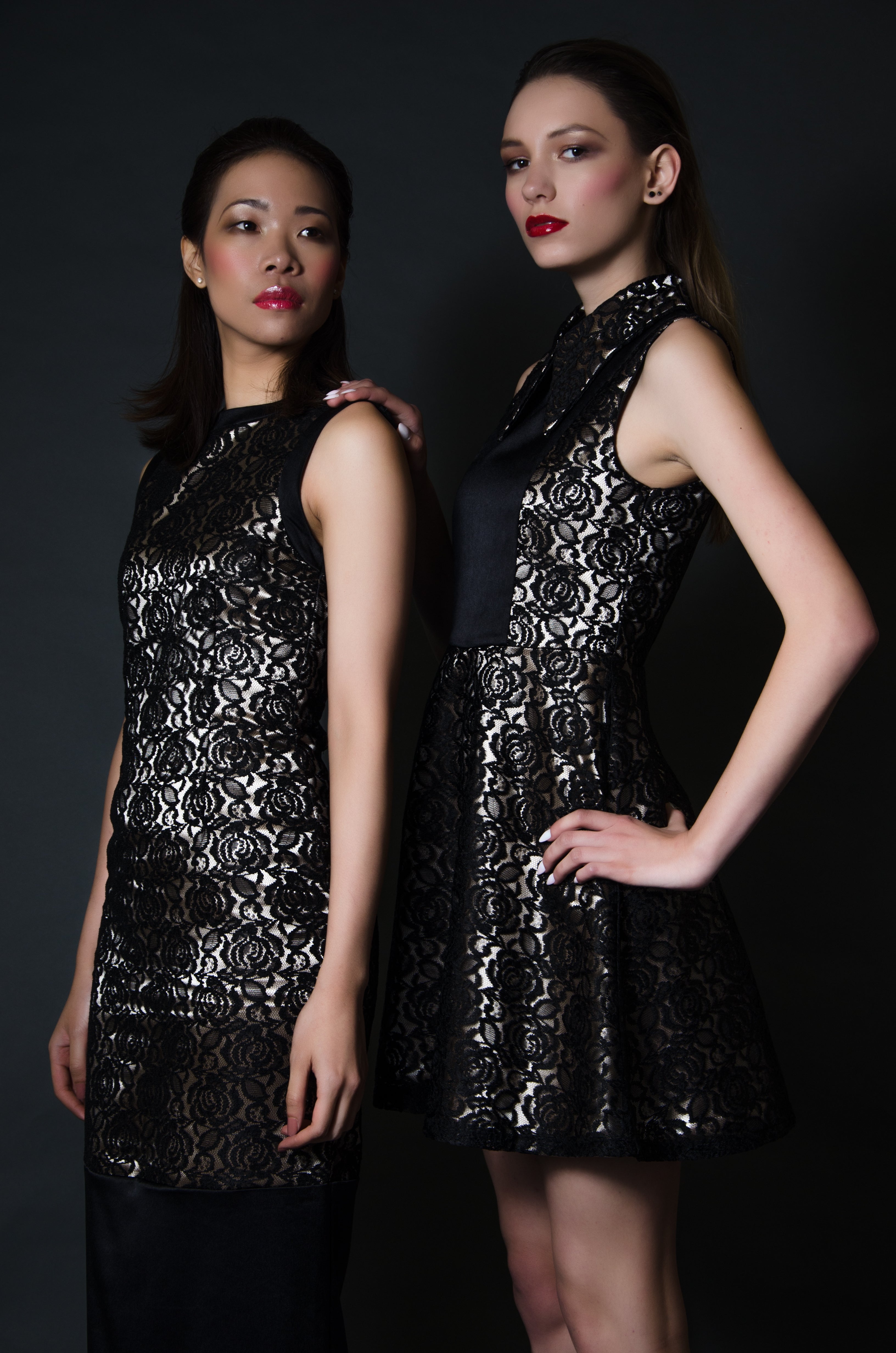 TRADITIONAL COLLAR SLEEVELESS DRESS