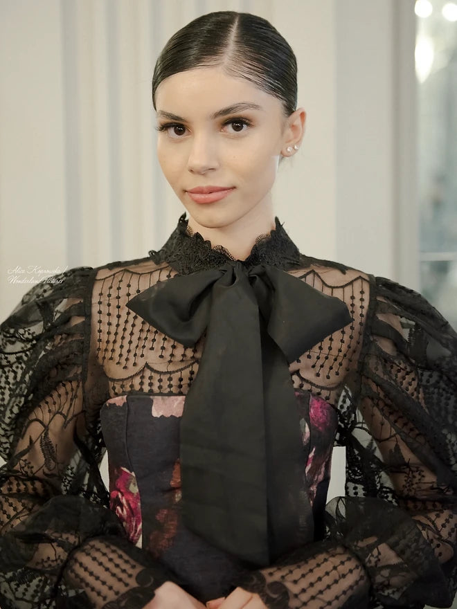 BLACK PATTERNED LACE BOW BLOUSE