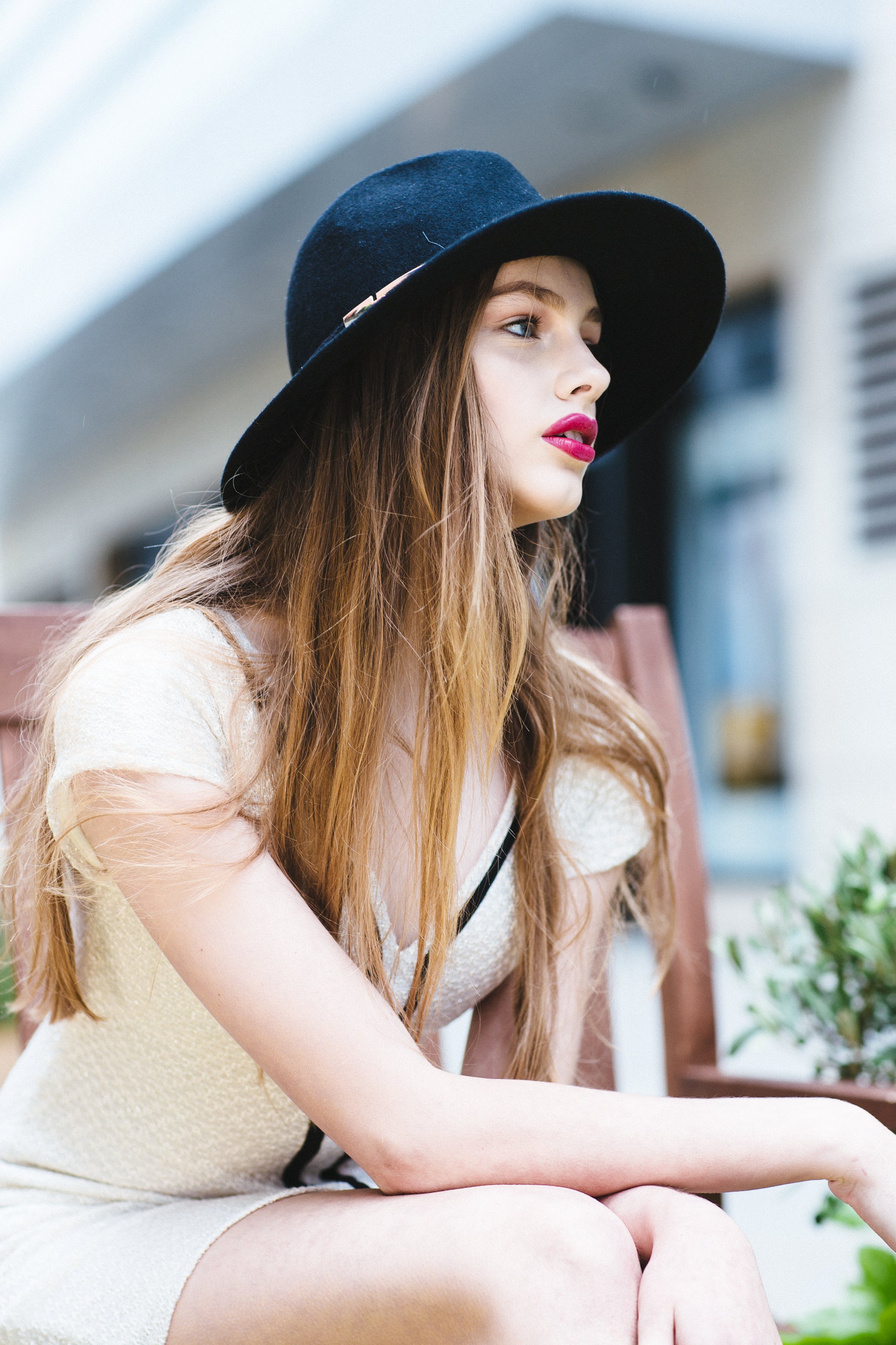 DROP SLEEVE FITTED DRESS