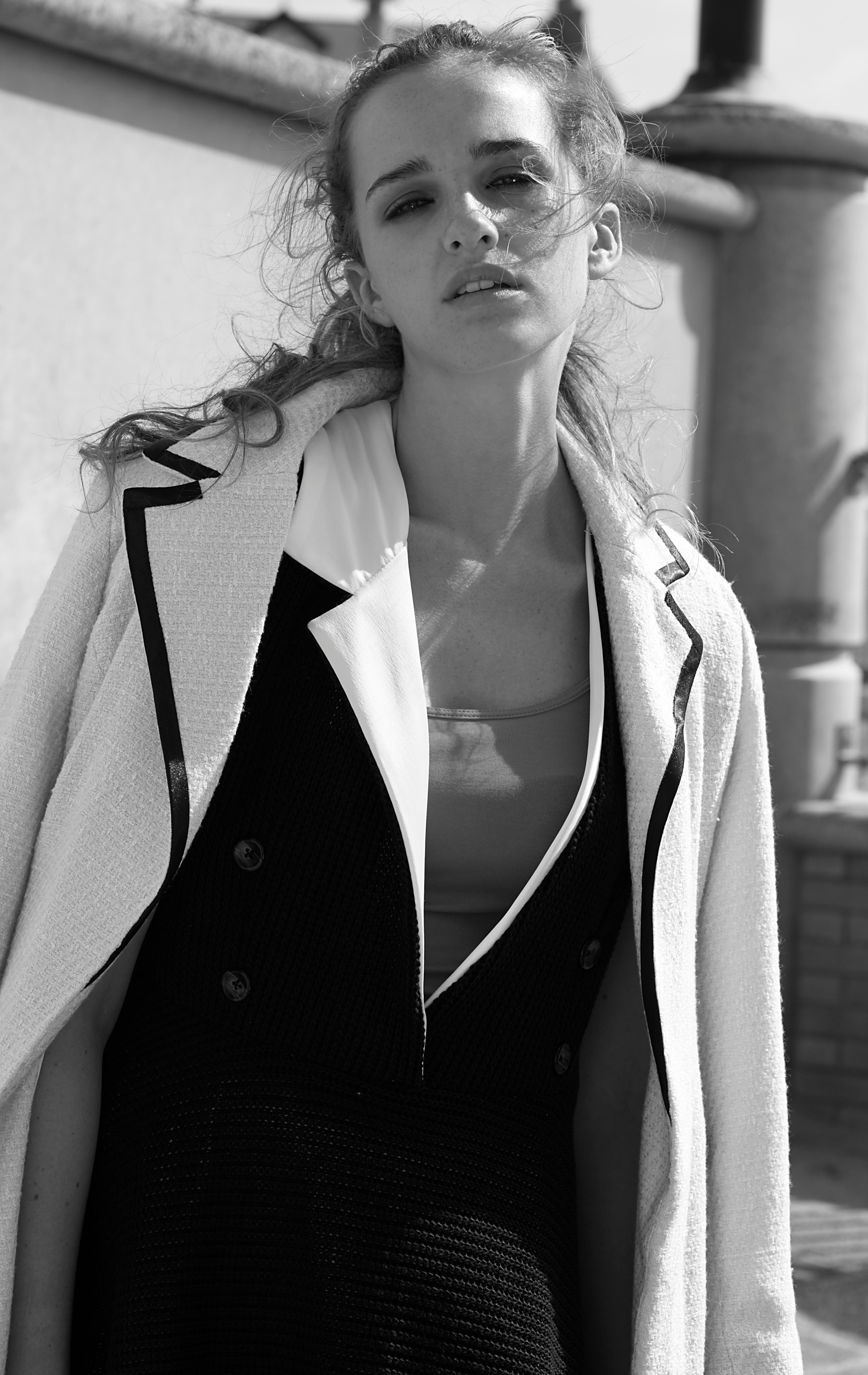 ASYMMETRIC NOTCHED COLLAR COAT