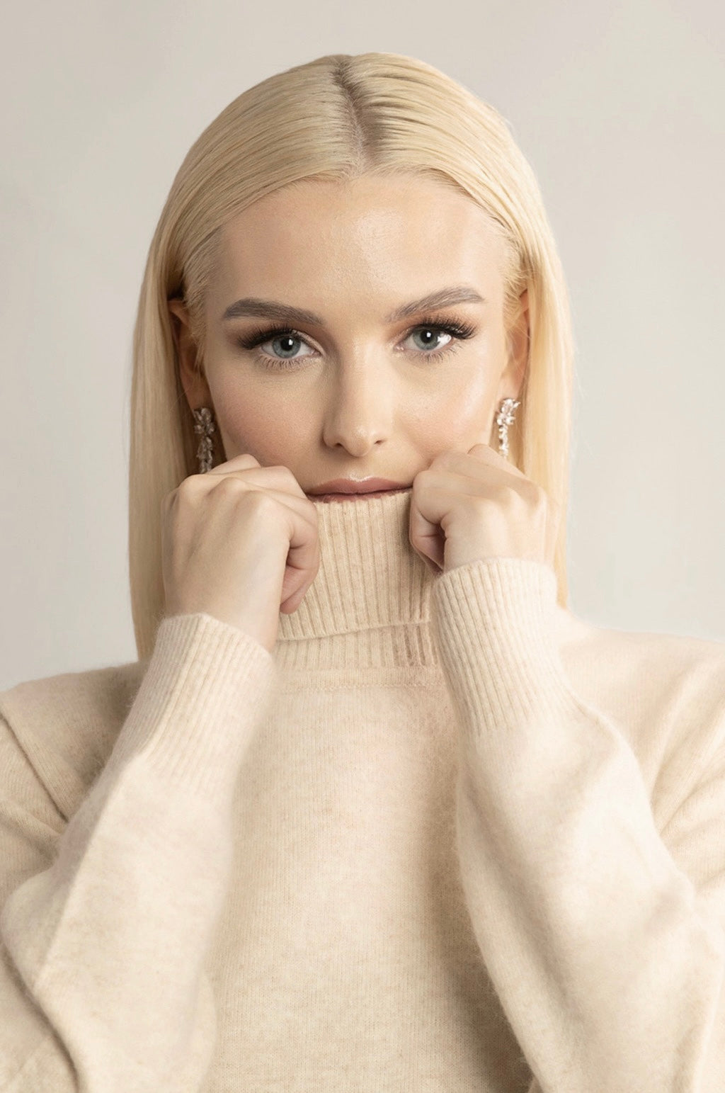 MINK CASHMERE TURTLENECK SWEATER