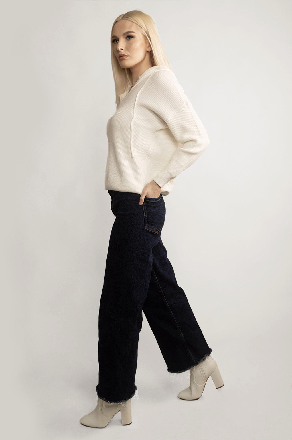 FRAYED EDGE WIDE LEG JEANS