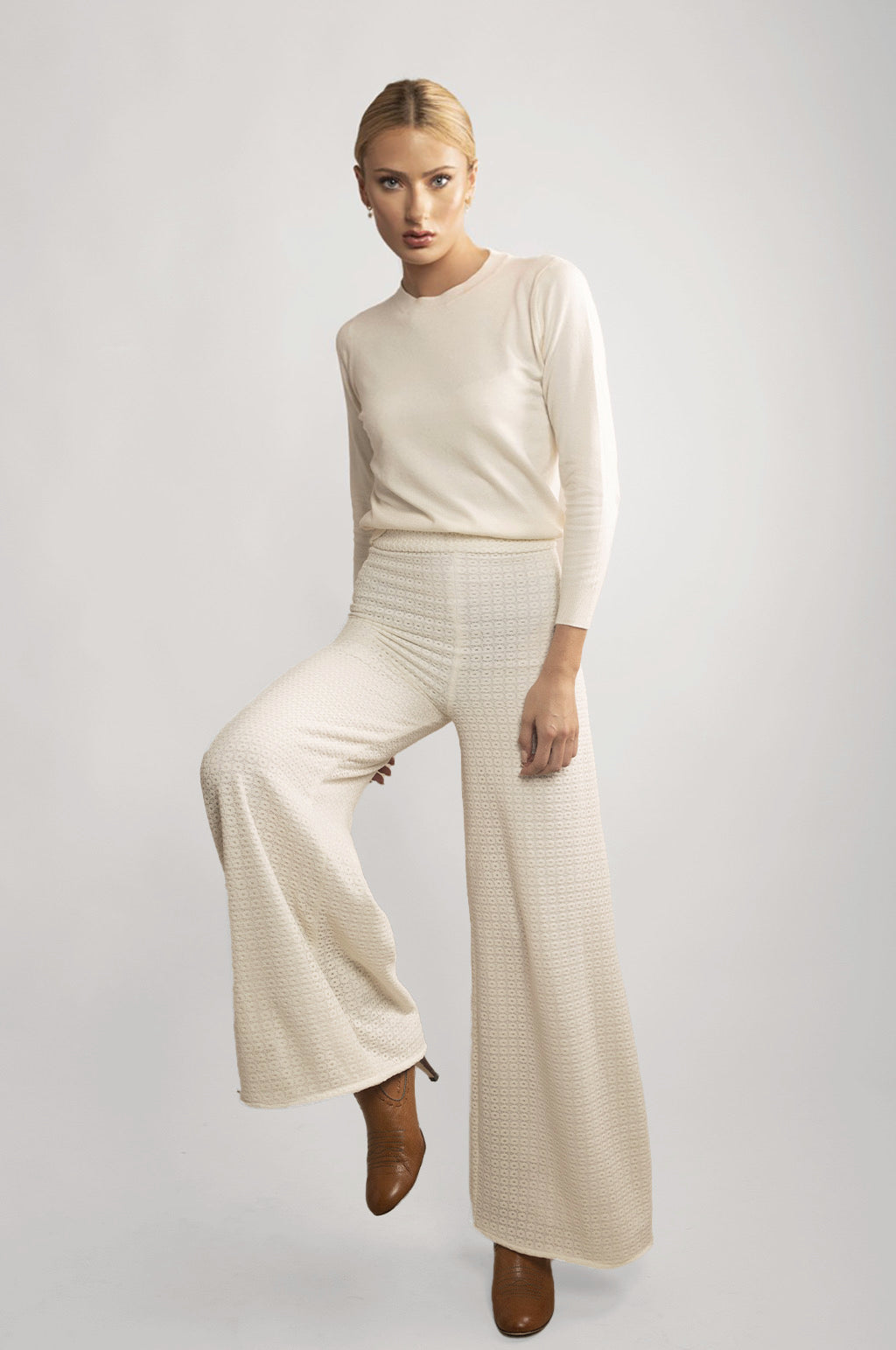 WIDE LEG TEXTURED TROUSER