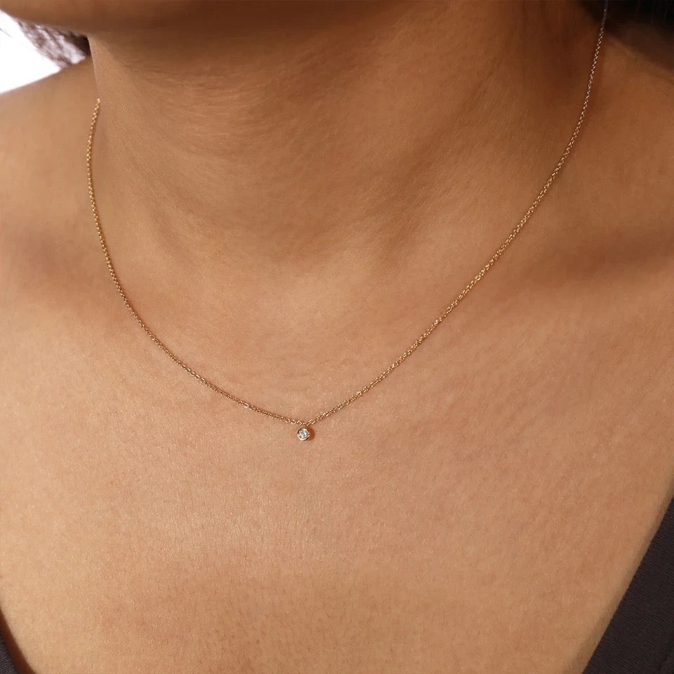 14K GOLD SINGLE DIAMOND NECKLACE