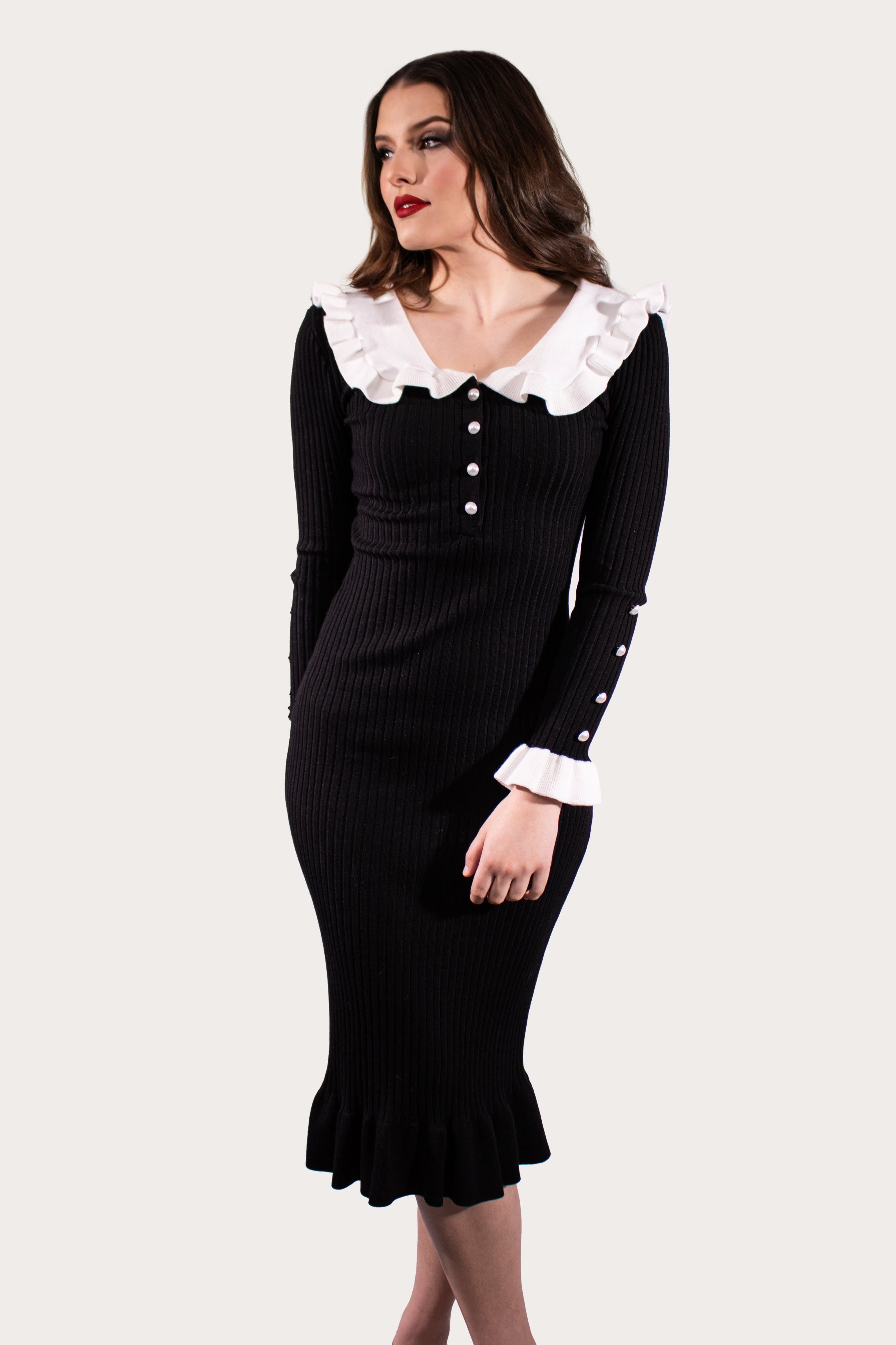 RUFFLED DETAILED KNITTED DRESS