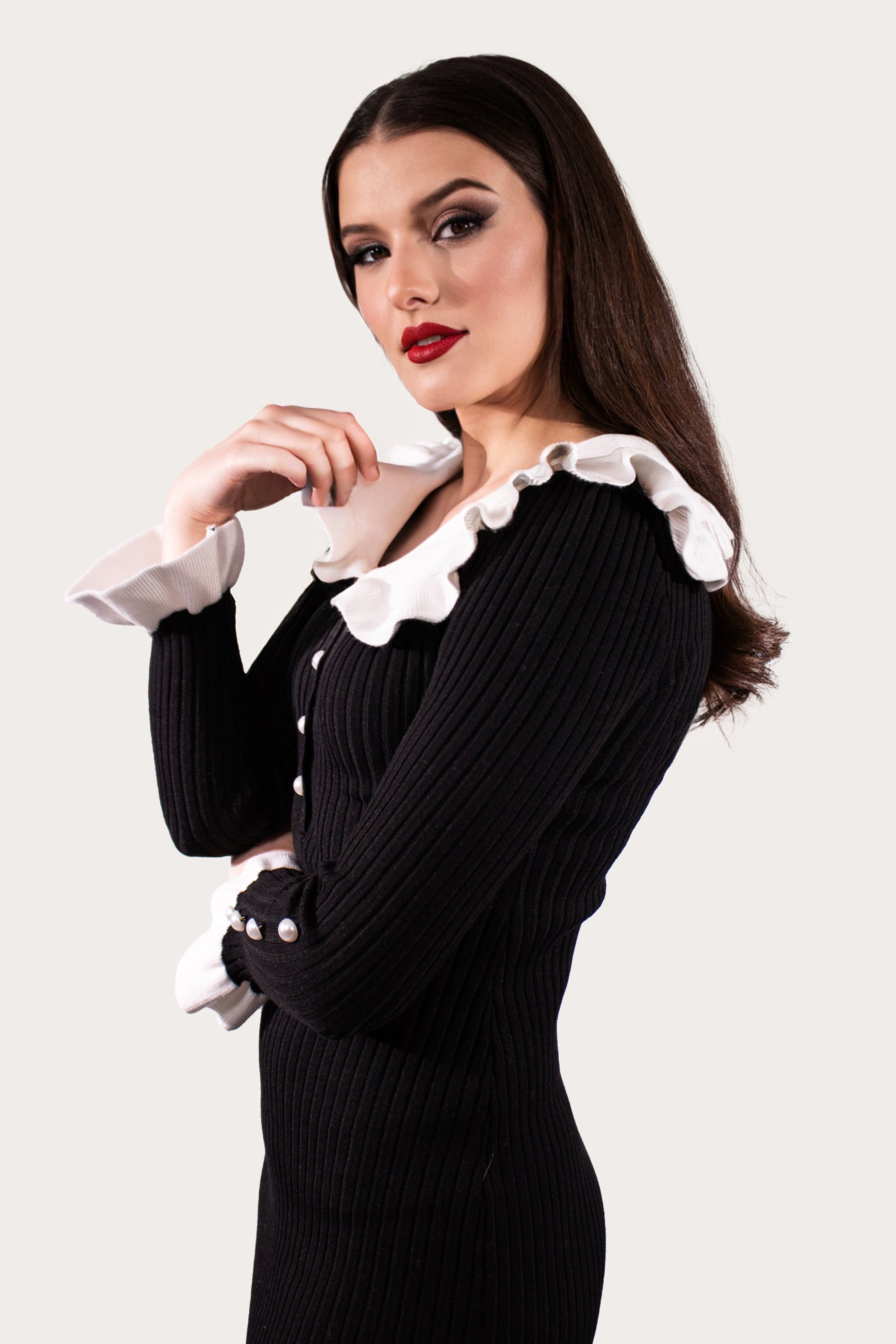 RUFFLED DETAILED KNITTED DRESS