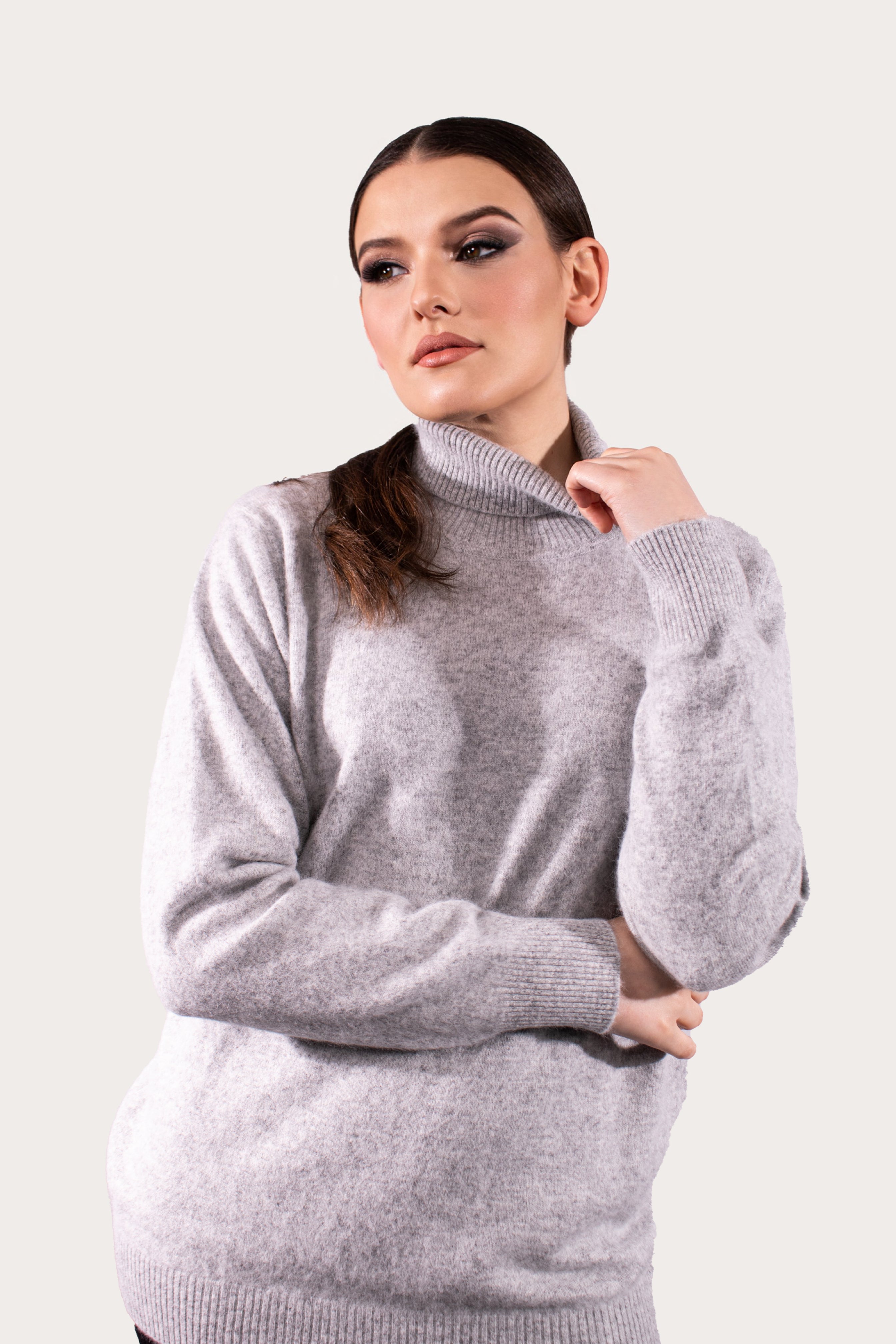 MINK CASHMERE TURTLENECK SWEATER GREY