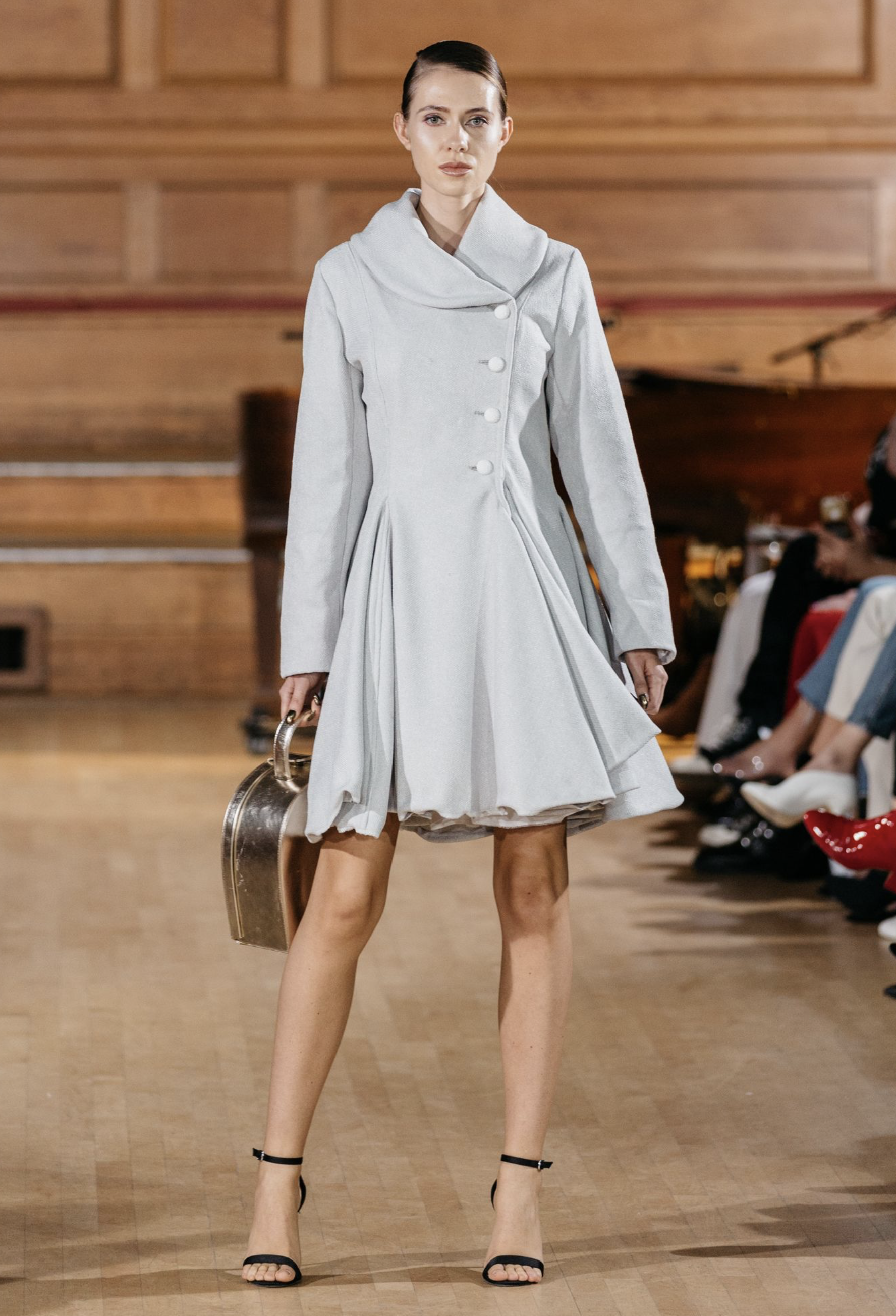 CLASSIC FLARE COAT/DRESS