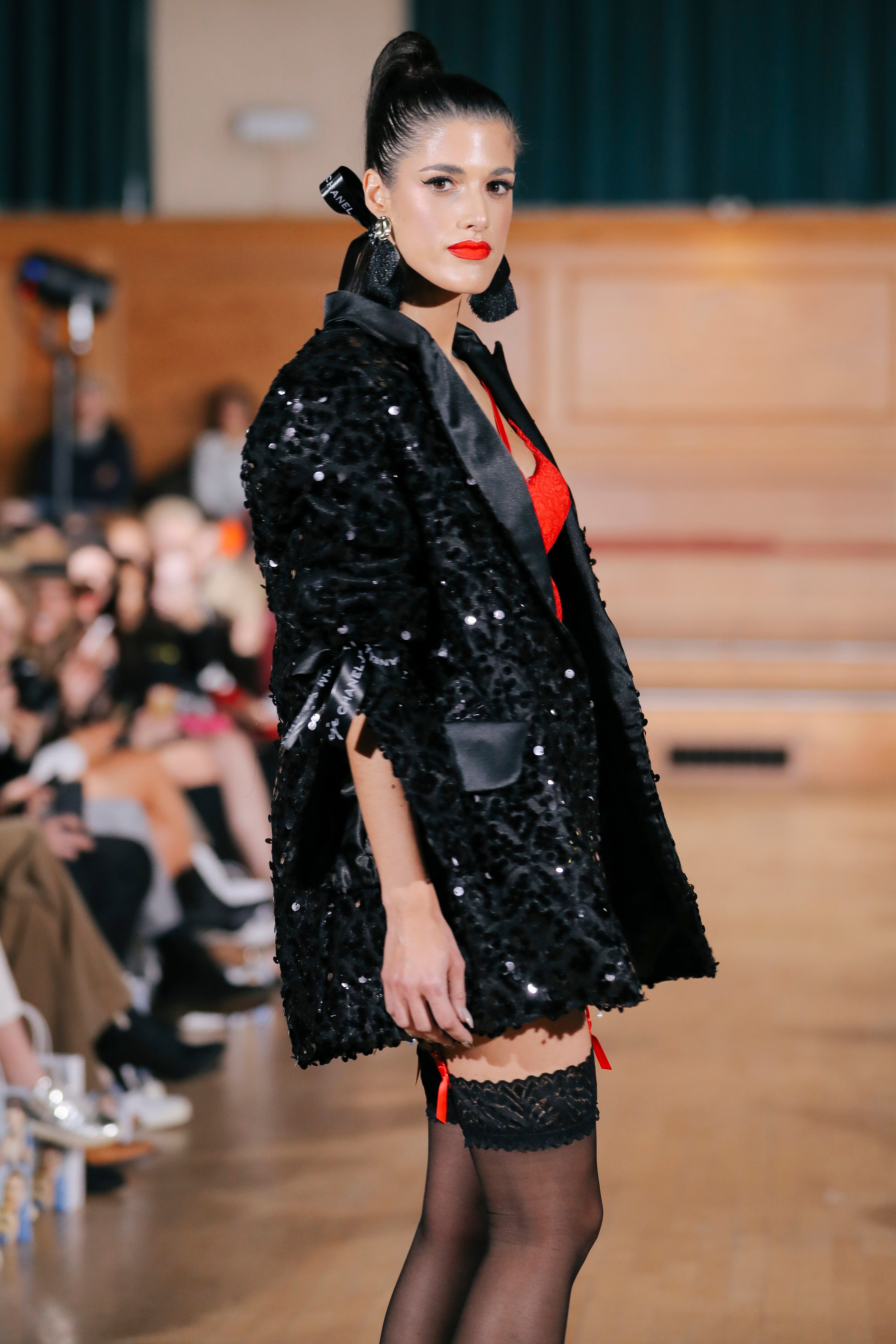 GATHERED SLEEVE EMBELLISHED TAILORED JACKET