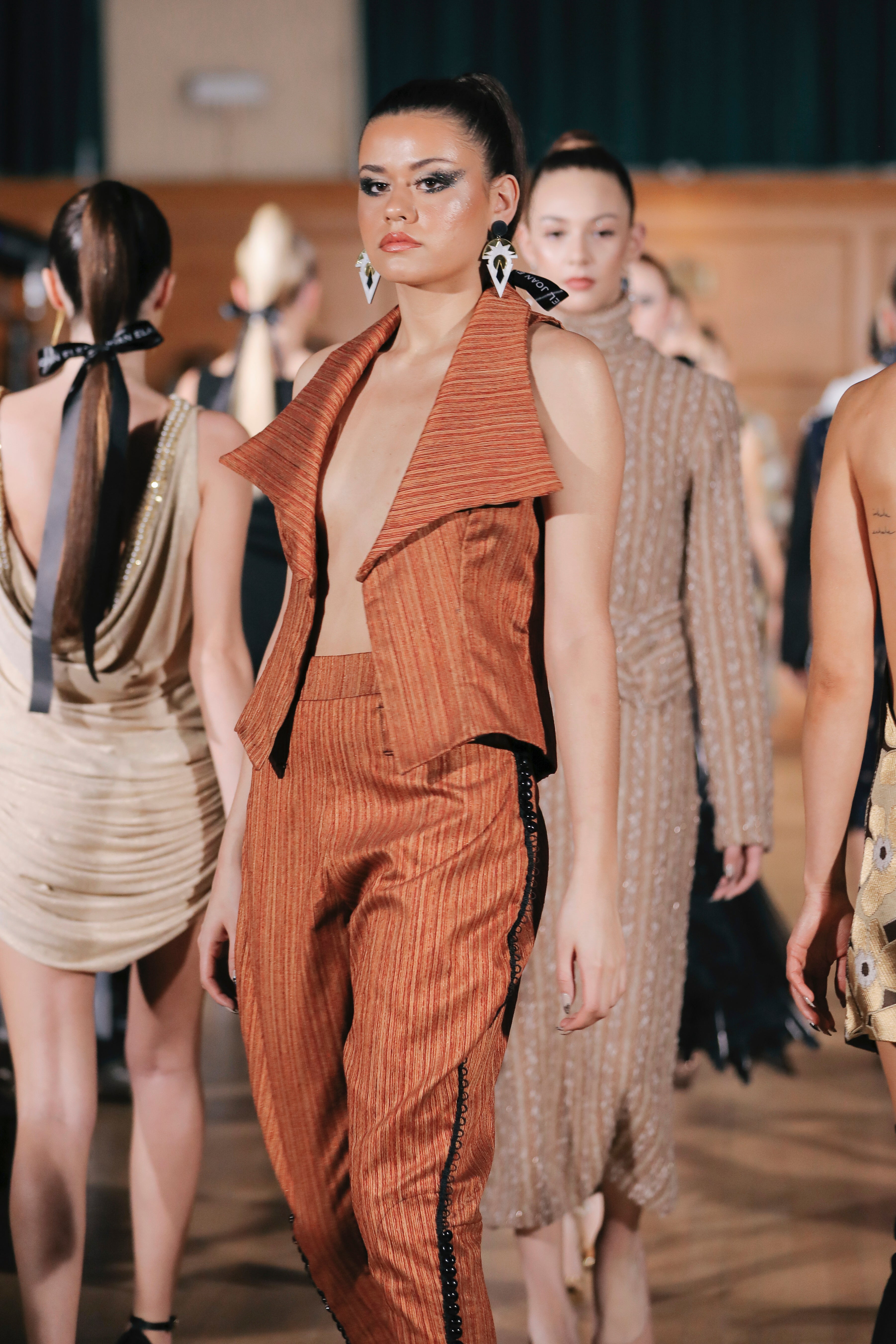 WIDE COLLAR STRIPED WAISTCOAT