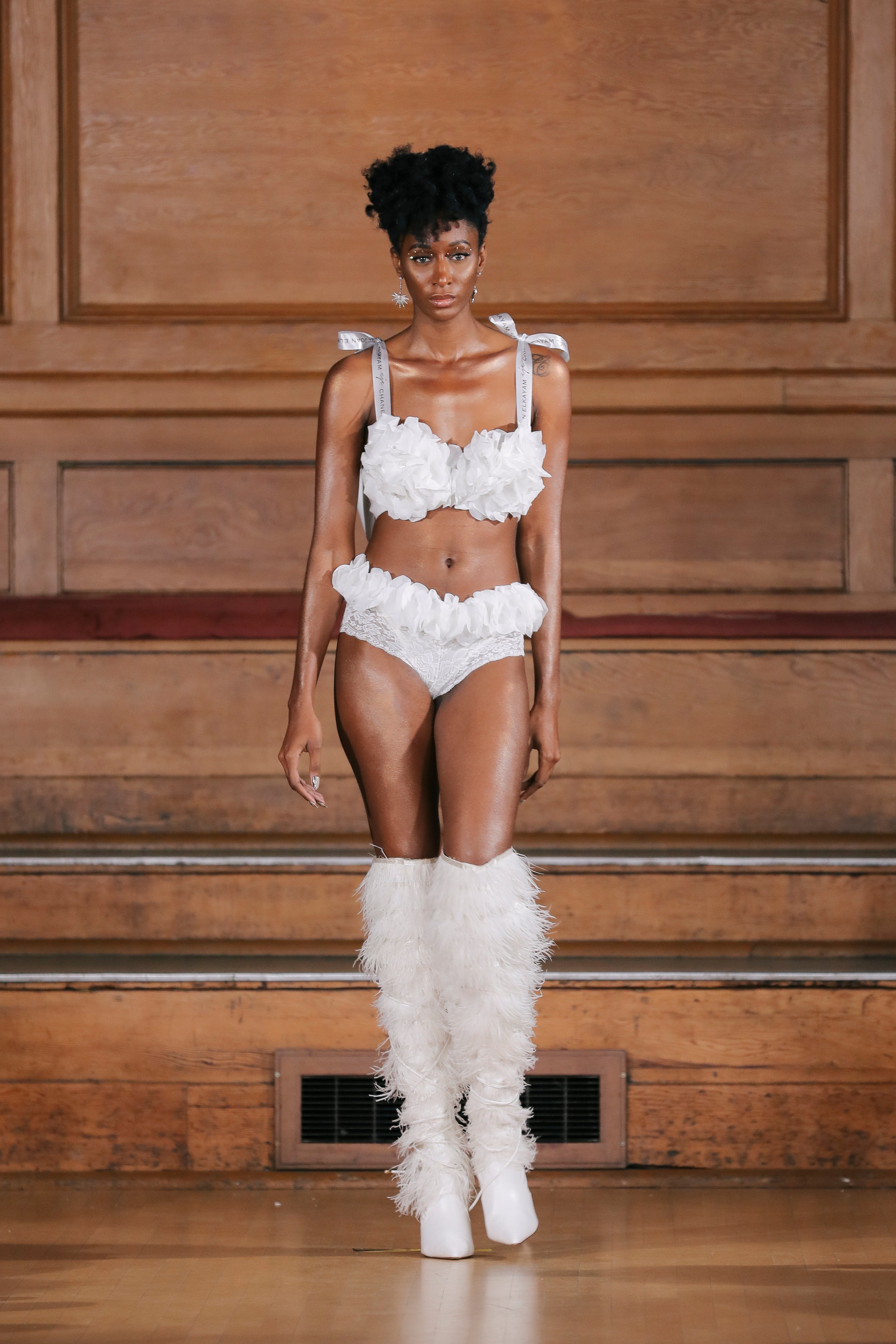 FLORAL HAND EMBELLISHED LINGERIE SET