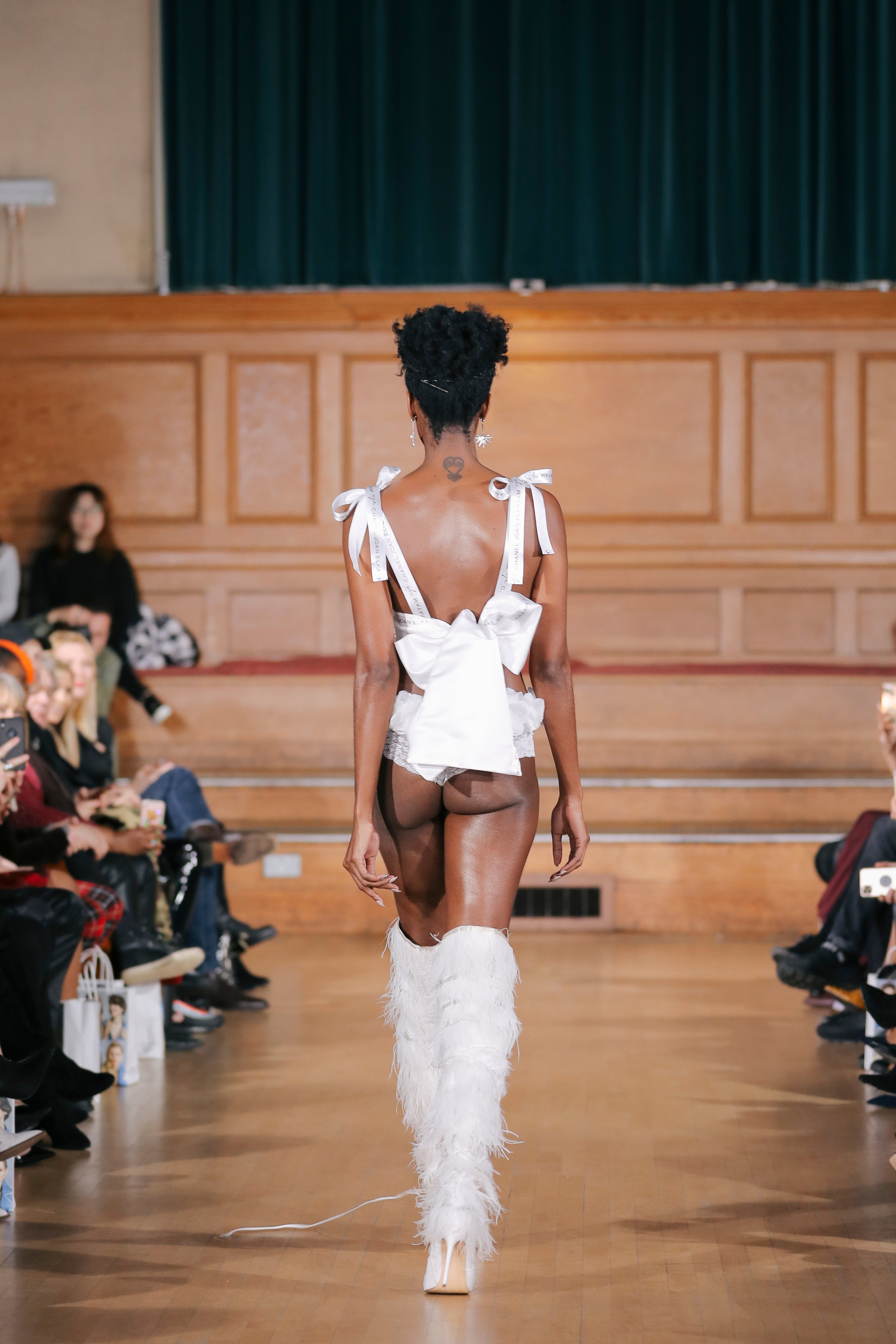 FLORAL HAND EMBELLISHED LINGERIE SET