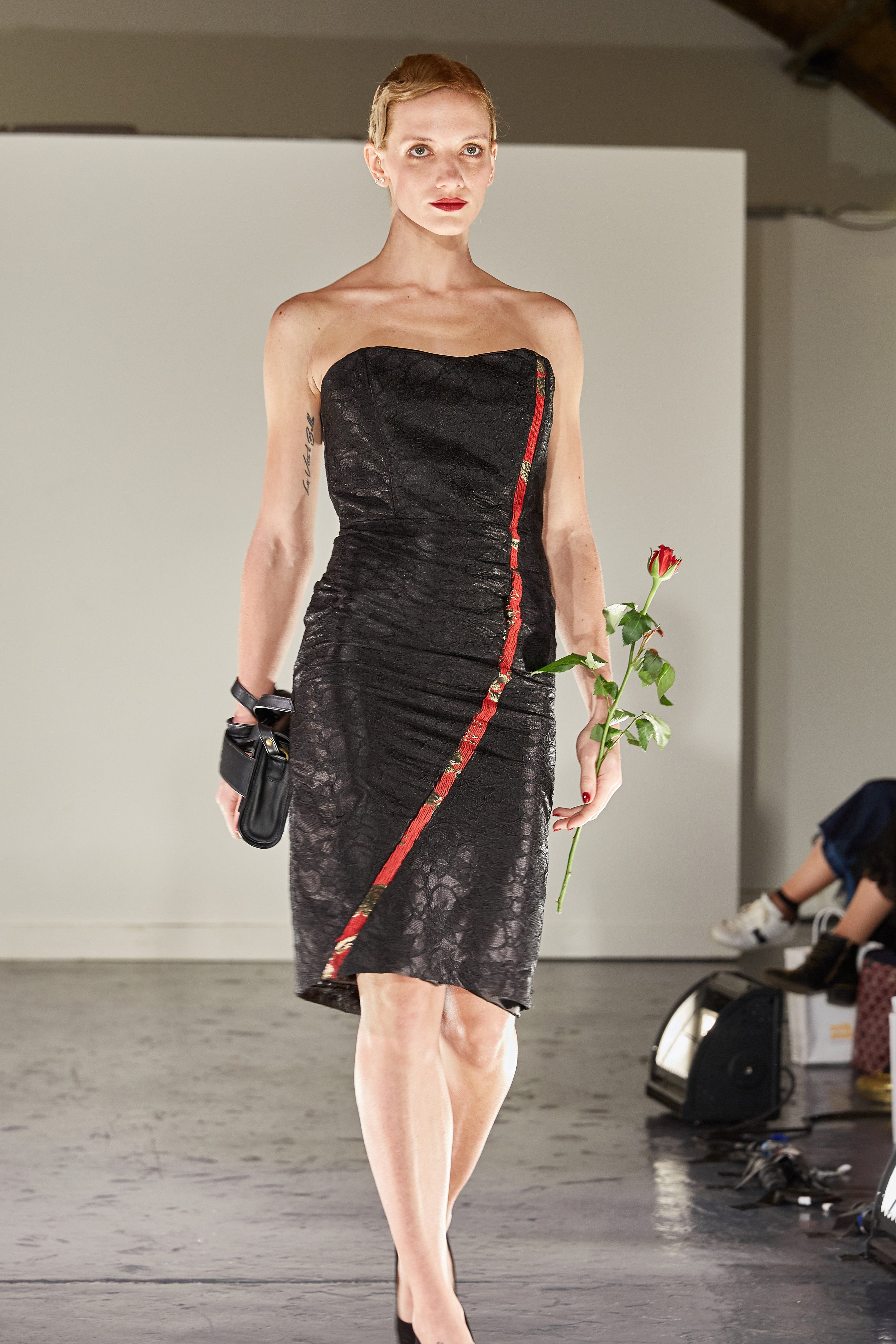 ASYMMETRIC JACQUARD LINE STRAPLESS DRESS