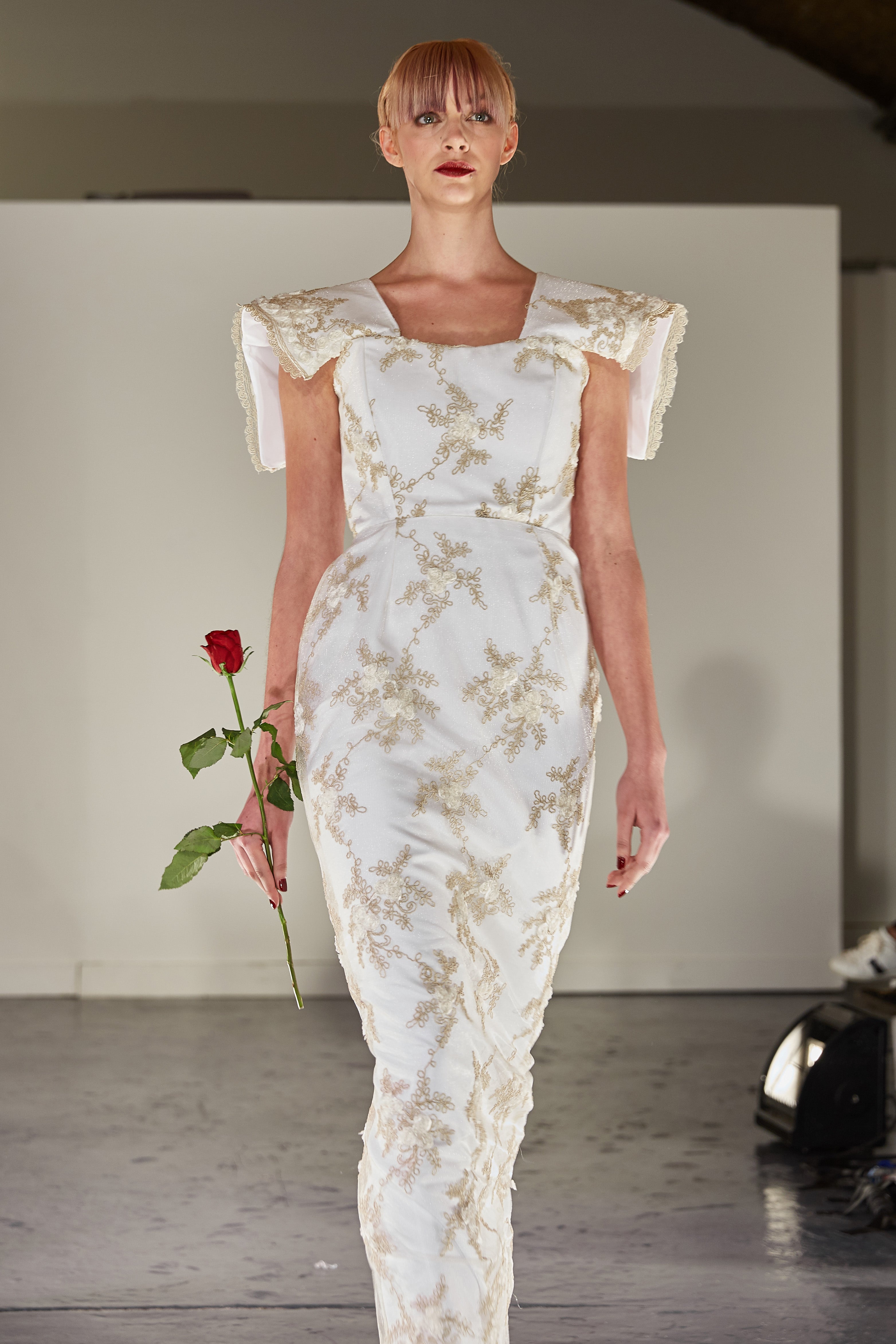 SCULPTED SLEEVE LACE DRESS