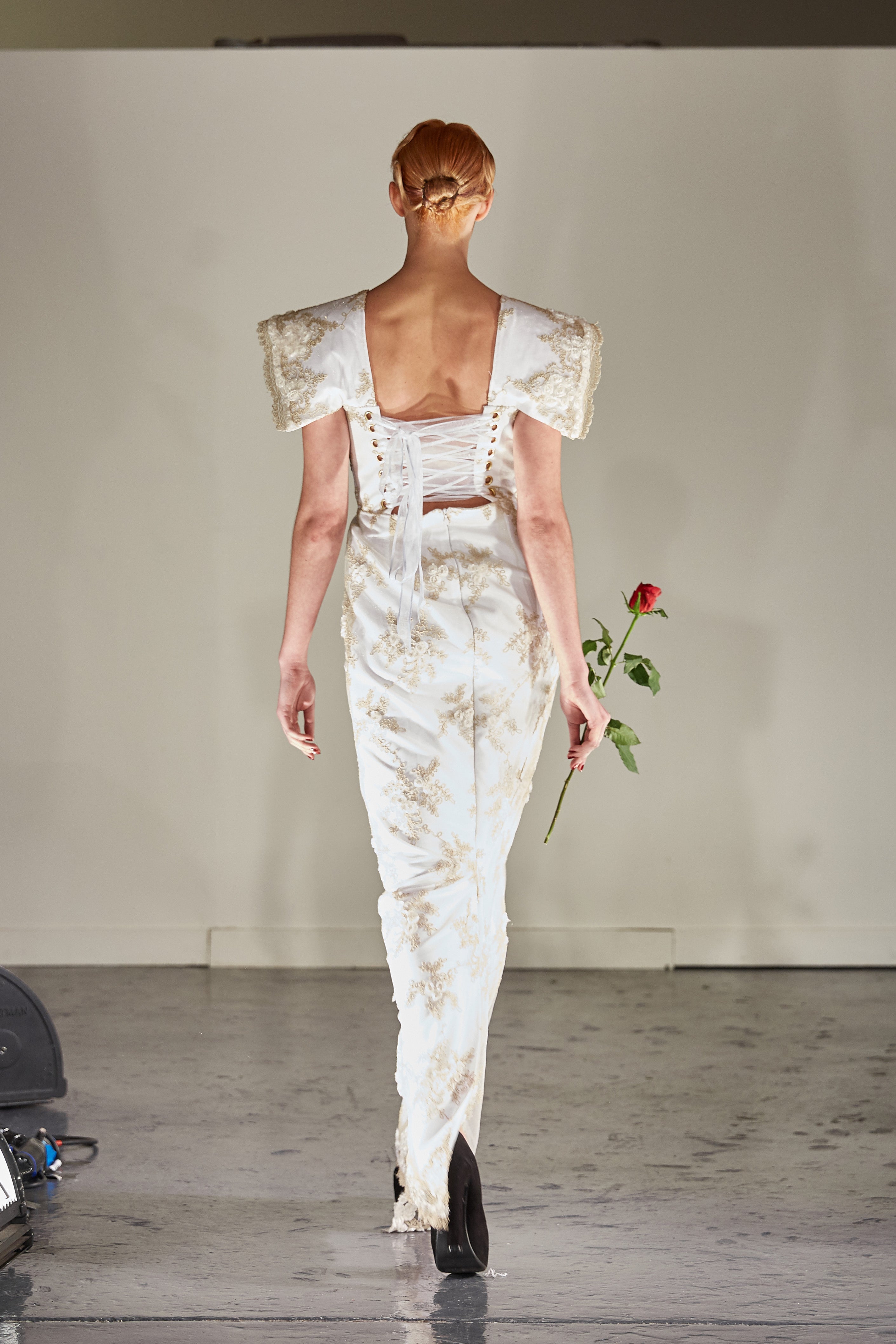 SCULPTED SLEEVE LACE DRESS