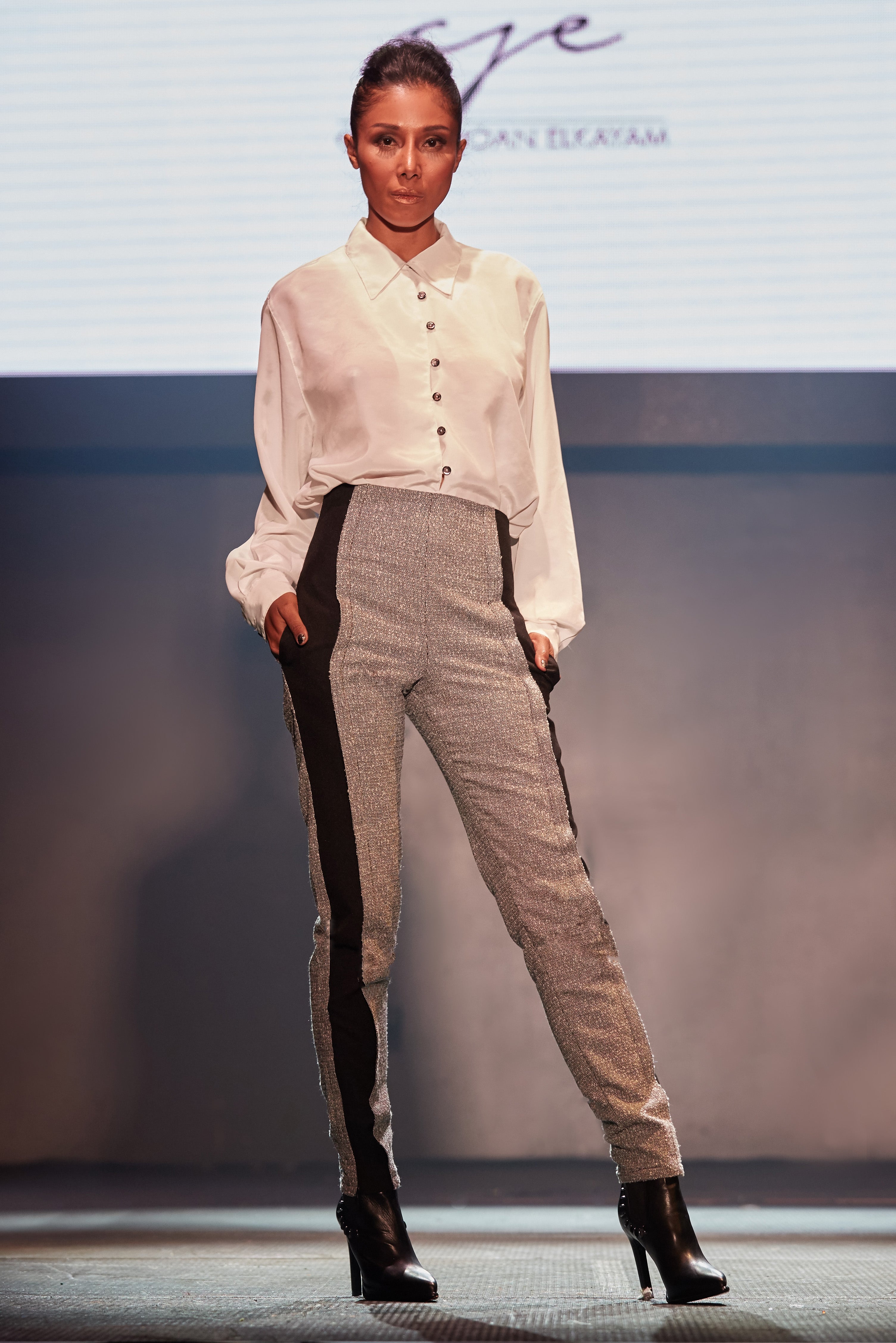 BLACK GREY TEXTURED STRAIGHT TROUSER