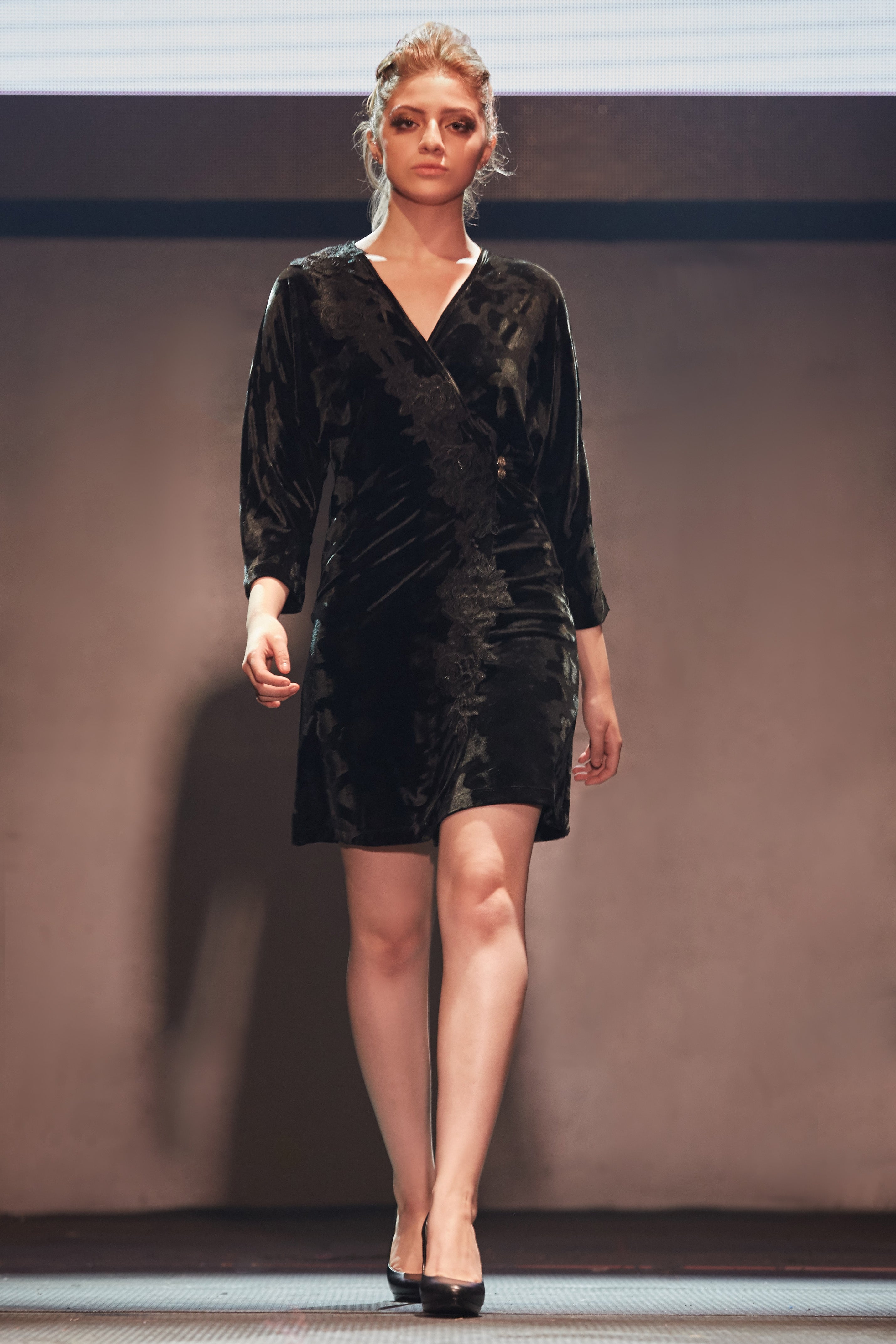 EMBROIDERED APPLIQUE KIMONO WRAP DRESS