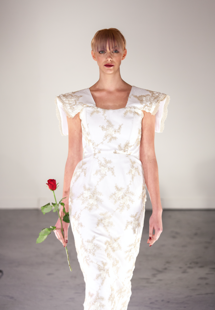 SCULPTED SLEEVE LACE DRESS