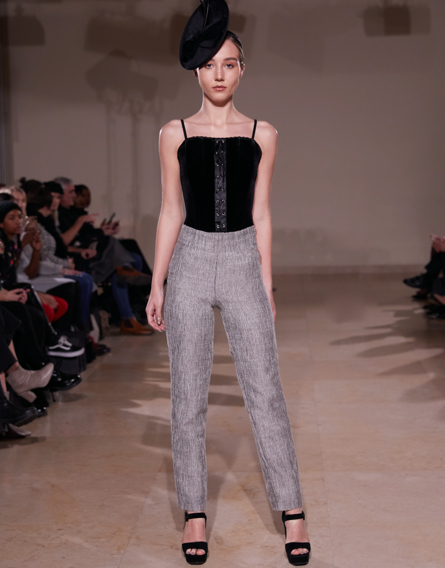 STRAIGHT LEG TROUSER