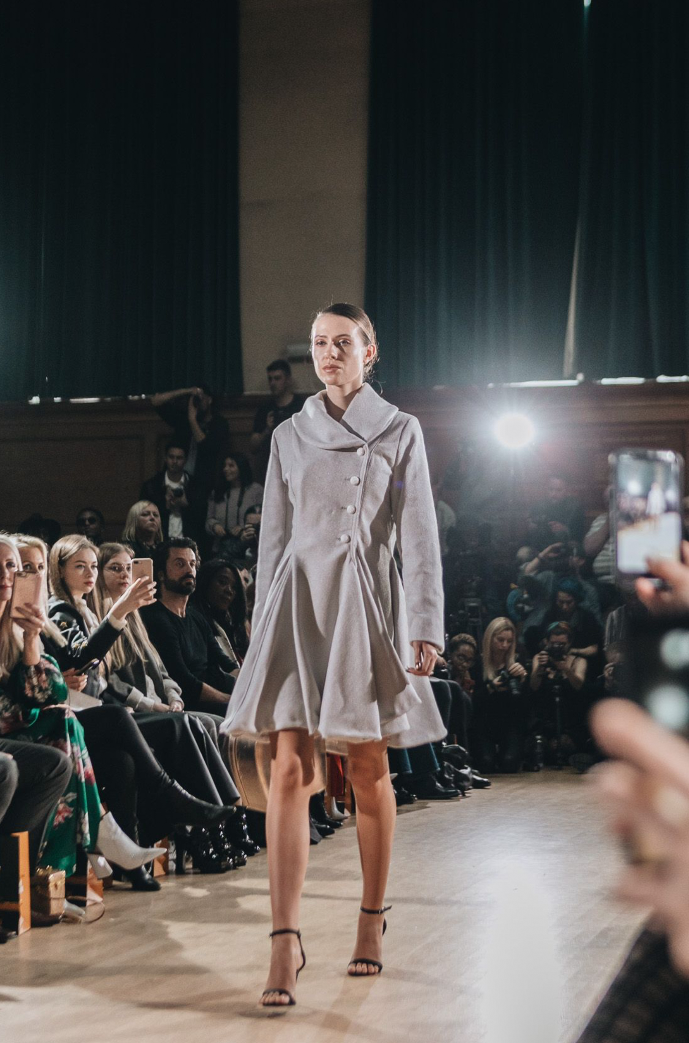 CLASSIC FLARE COAT/DRESS