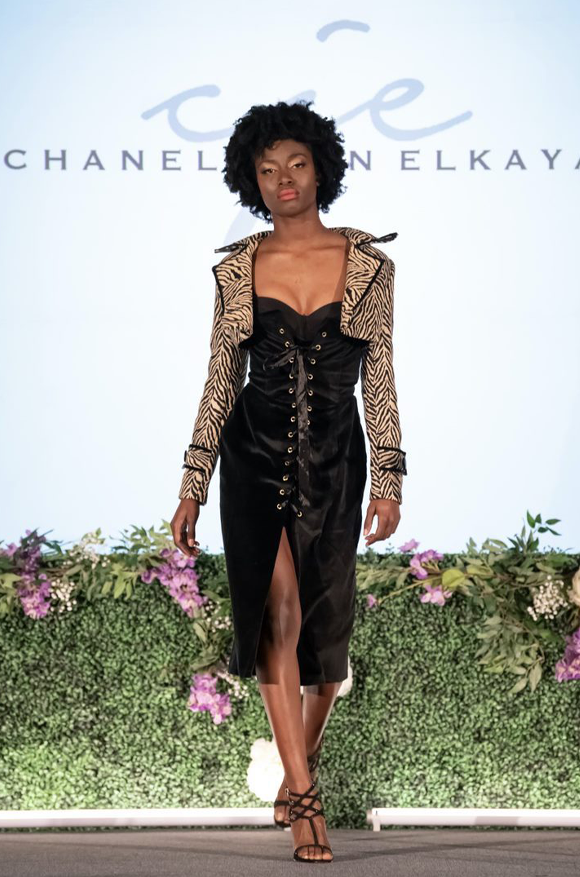 CORSETED VELVET PENCIL SKIRT