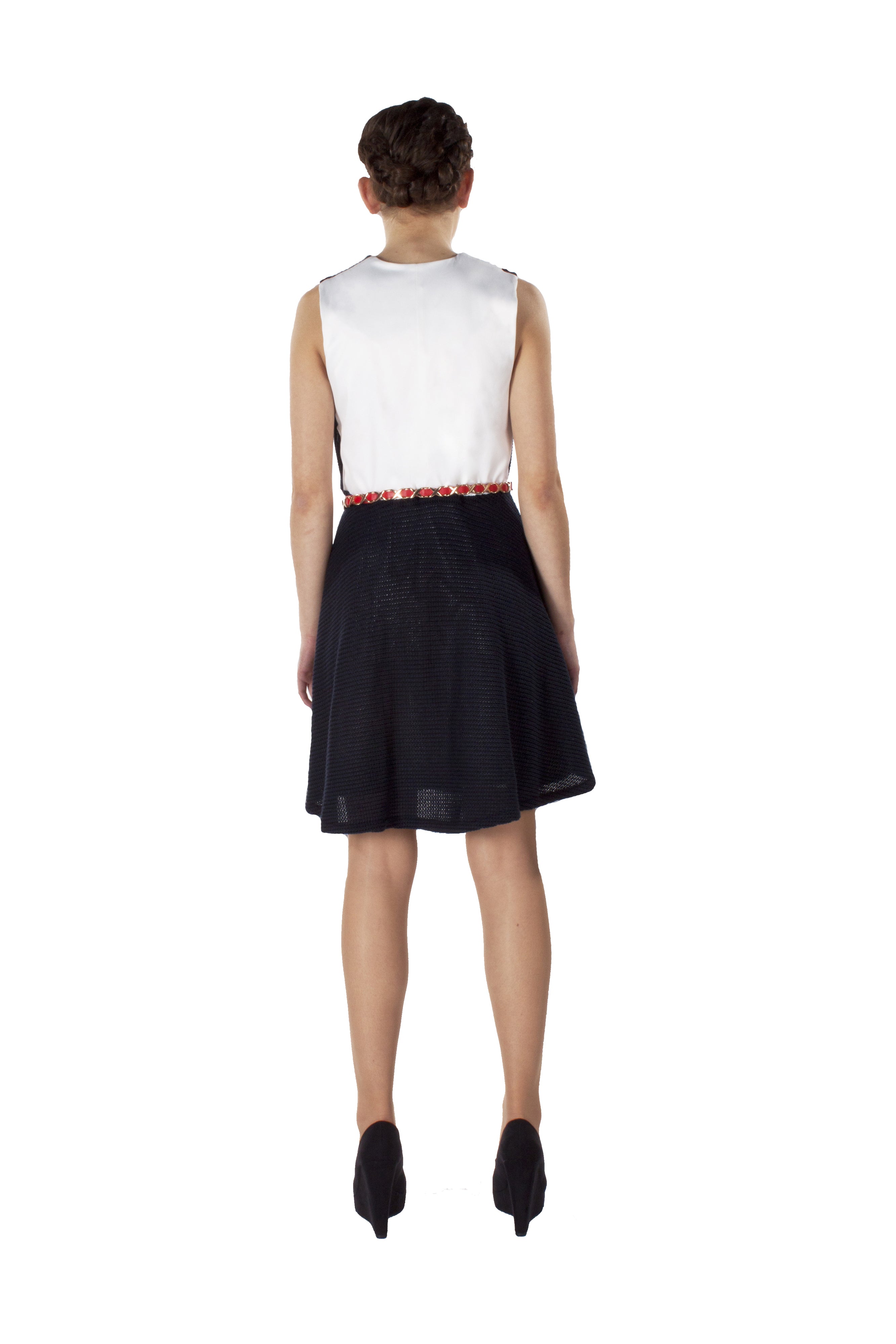SLEEVELESS NOTCHED COLLAR DRESS