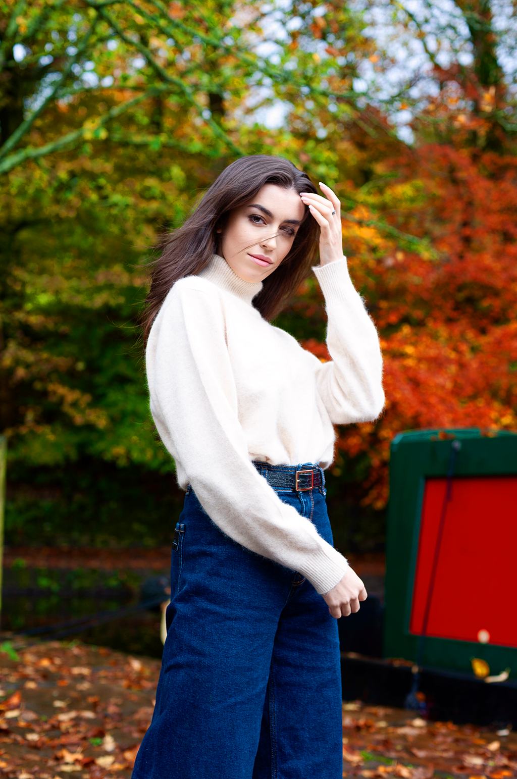 MINK CASHMERE TURTLENECK SWEATER