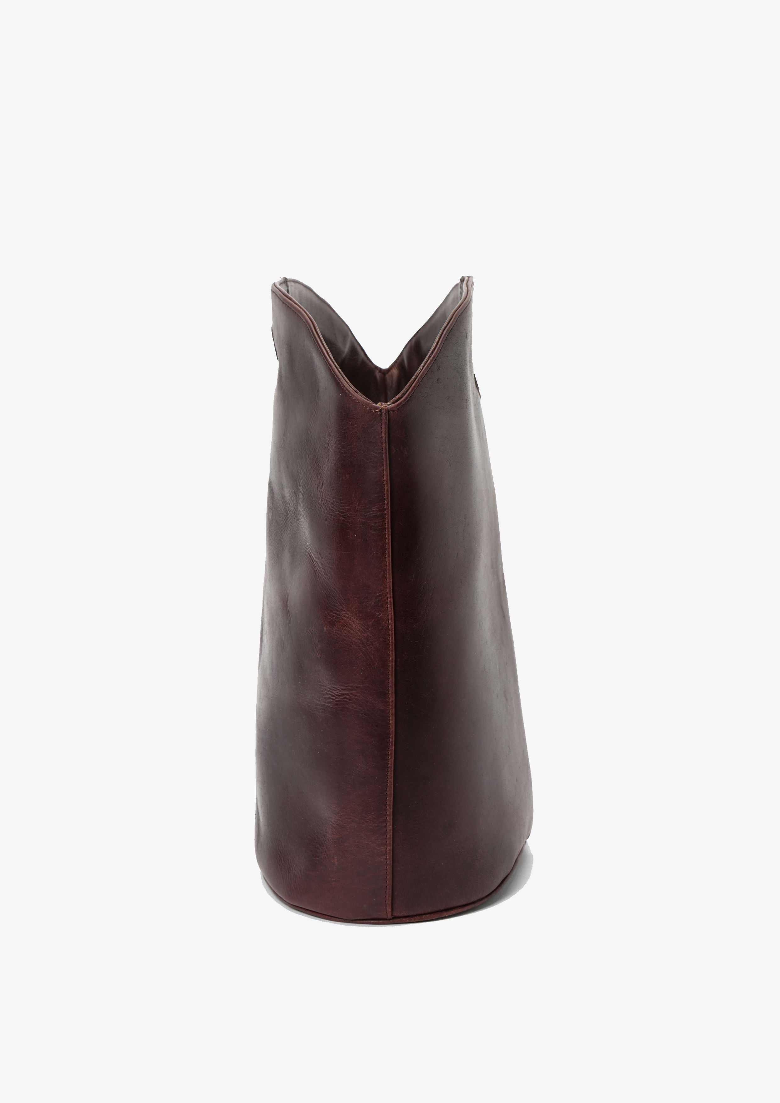LEATHER BUCKET BAG