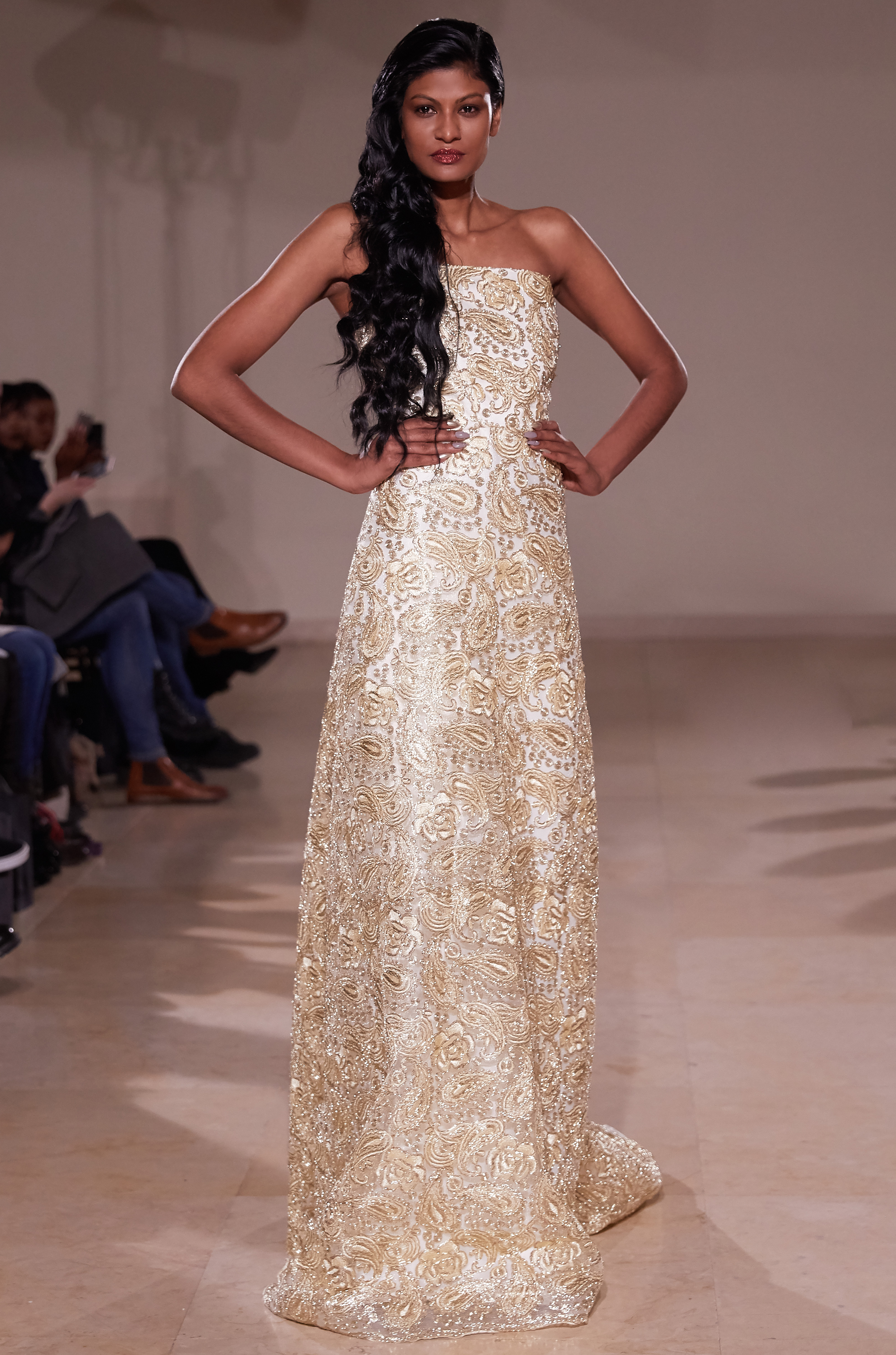 EMBELLISHED LACE GOLD DRESS