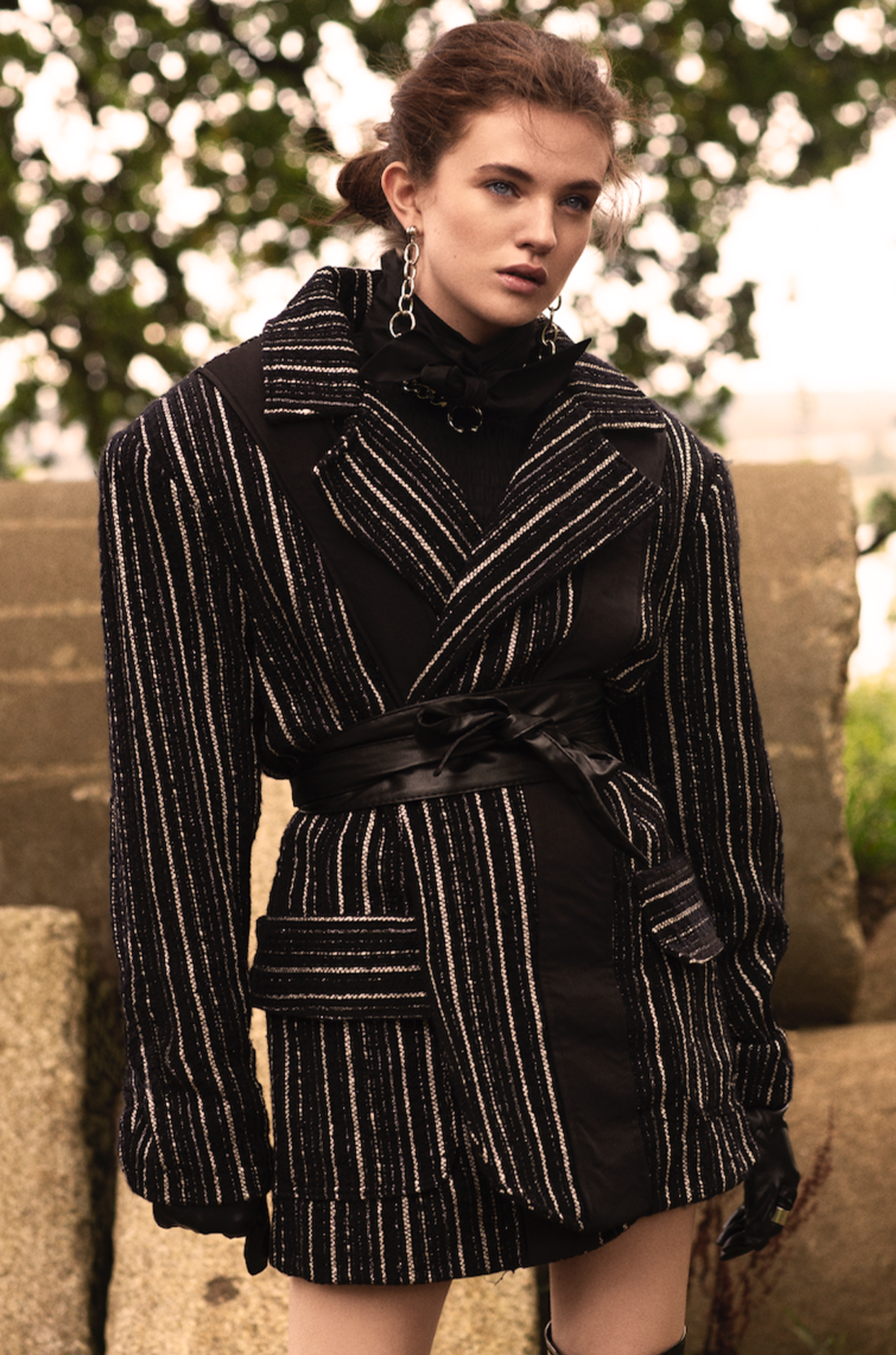 EXAGGERATED SHOULDER HUNTER JACKET